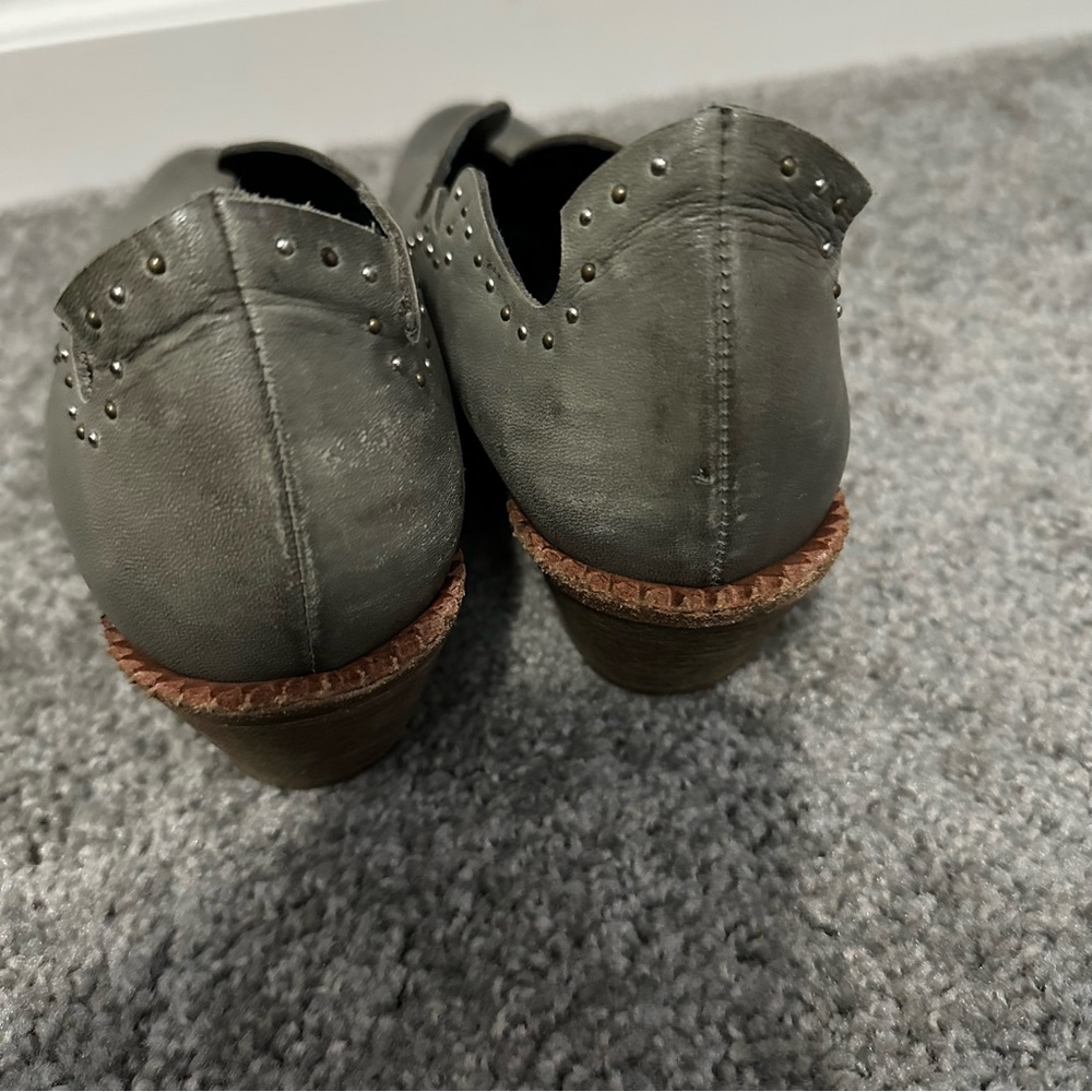 Free People Wild Wyoming Bootie Gray Leather Studded Western Boho Size 8 - Picture 6 of 8